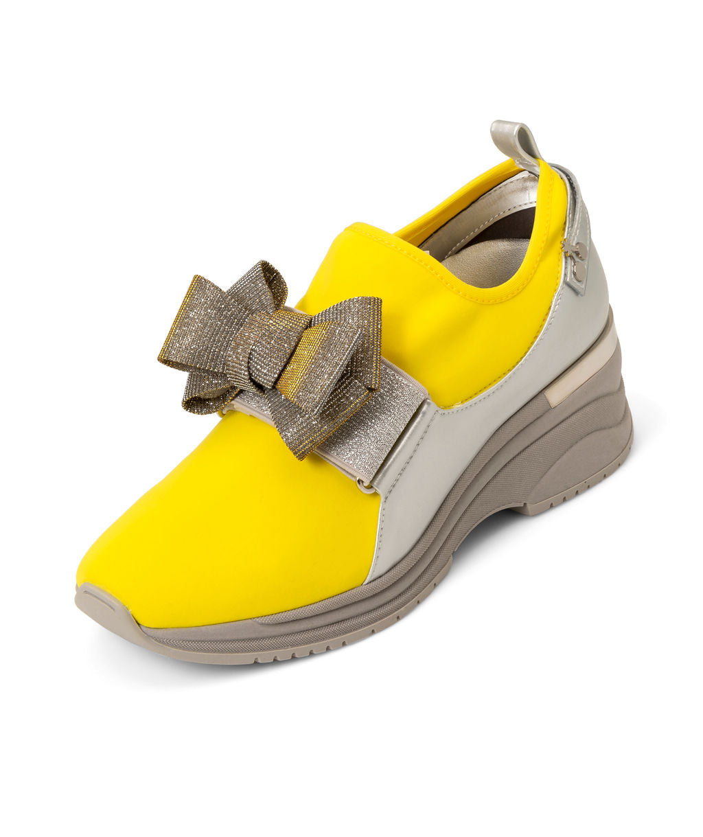 Sundaes | Recycled Lycra & Wine Grapes ^ Cup